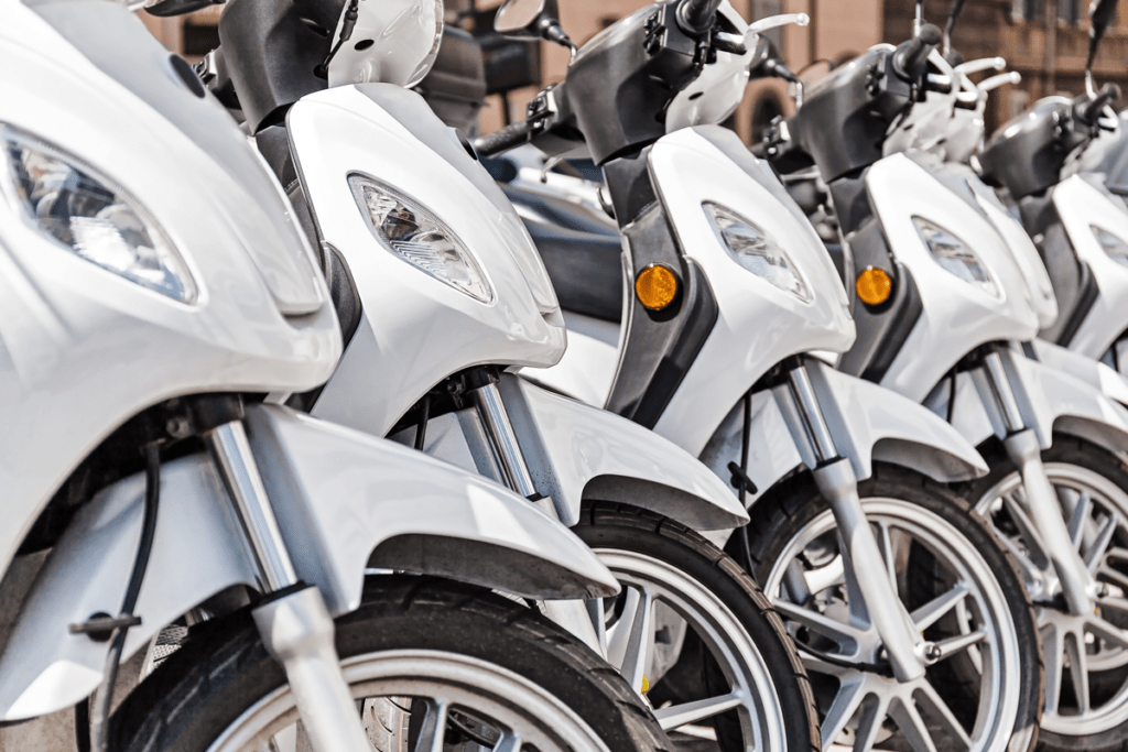 noleggio scooter ksamil